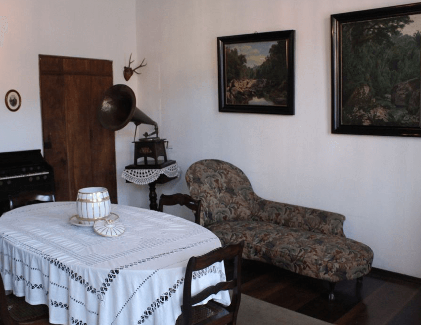 Museu da Família Colonial em Blumenau: Interior do museu