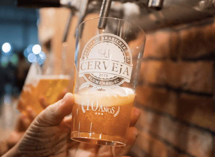 Festival da Cerveja em Blumenau: Copo festivo