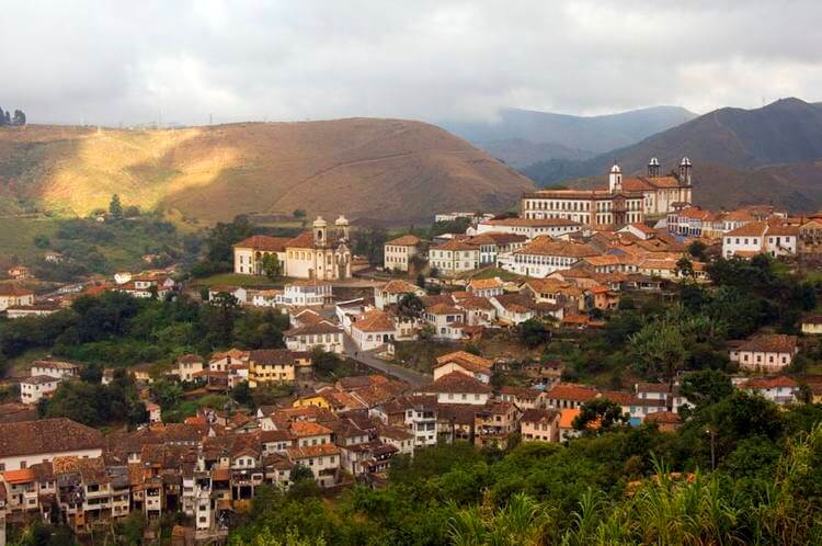 Deficientes físicos em Ouro Preto: Morros