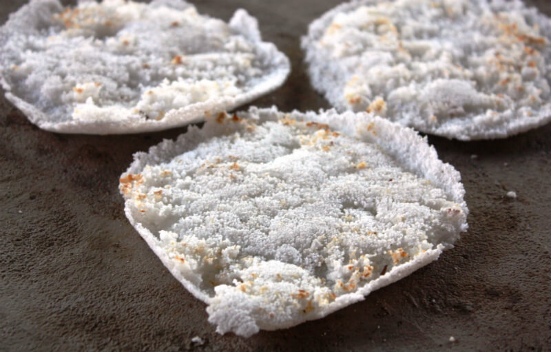 Beijú, doce típico do nordeste, feito na casa de farinha em Maceió