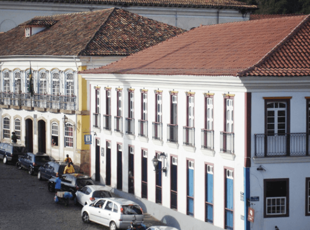 Centro Cultural na Praça Tiradentes